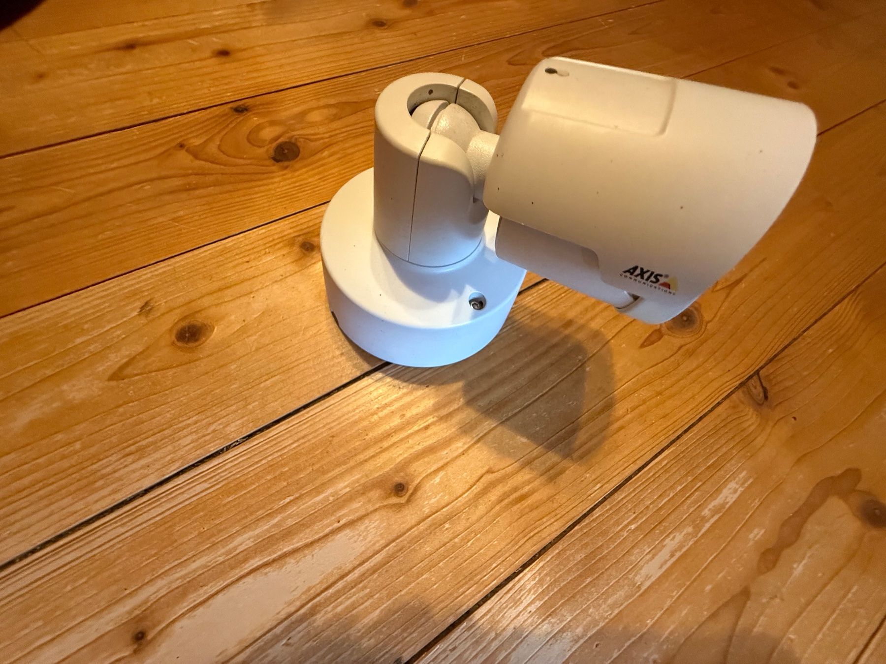 Videocamere: Axis Netzwerkkamera M2036-LE Weiss – Usato da Zürich venduto da ch3906