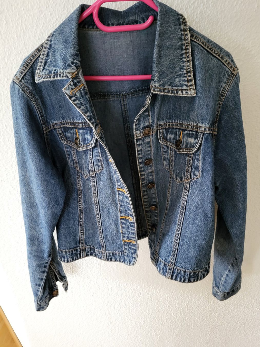 Vestes: Jeansjacke – D'occasion à Horw par Pfderi0
