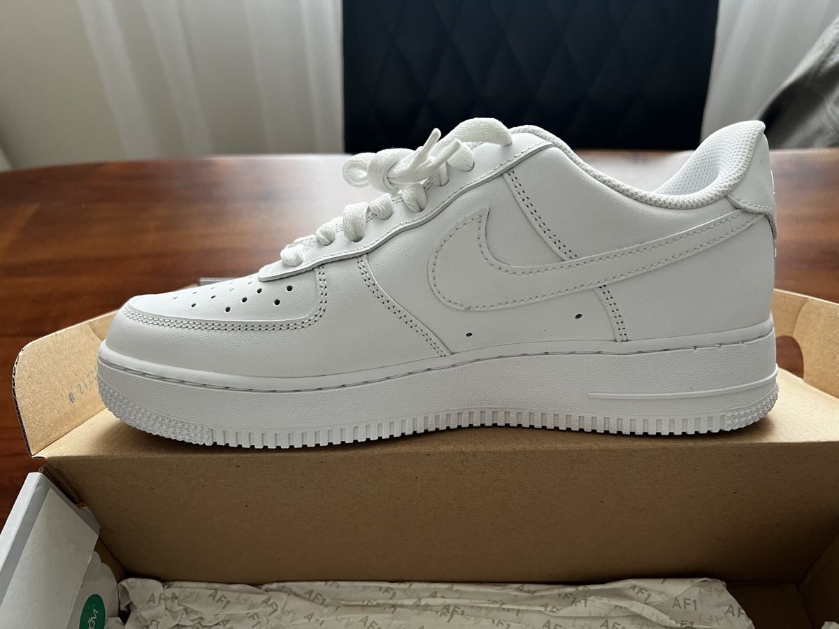 Nike Scarpe da uomo: Nike Air Force 1 Srbija Custom Gr. 41 – Nuovo e nell'imballaggio originale da Gossau SG venduto da cikagile 4