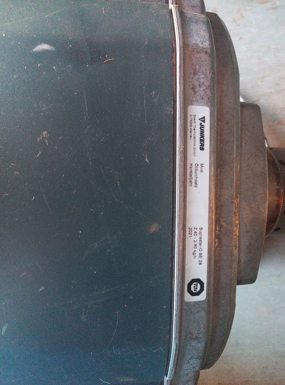 Bosch Radiatori: Brûleur Junkers 27,5-33,0 KW – Usato da Bienne venduto da Daniel_Schader 3