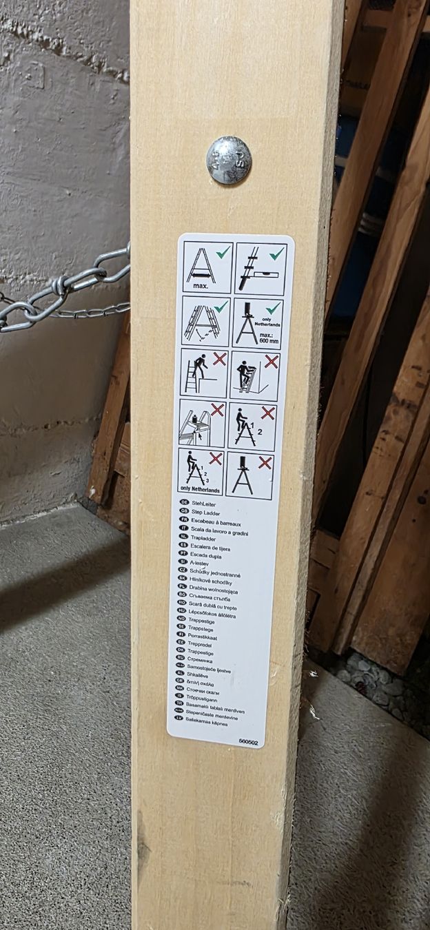 Scale: Massive Holzleiter Klappbar A-Form Vielseitig einsetzbar  – Usato da Zürich venduto da Toetsch 2