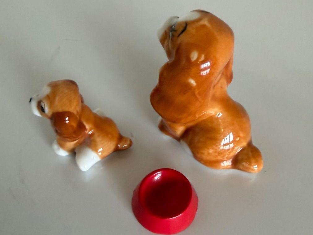 Disney Statuette: 2 Cocker Spaniel + Topf, Disney Hunde Susi + Welpe – Usato da Egg b. Zürich venduto da Mogli93 1