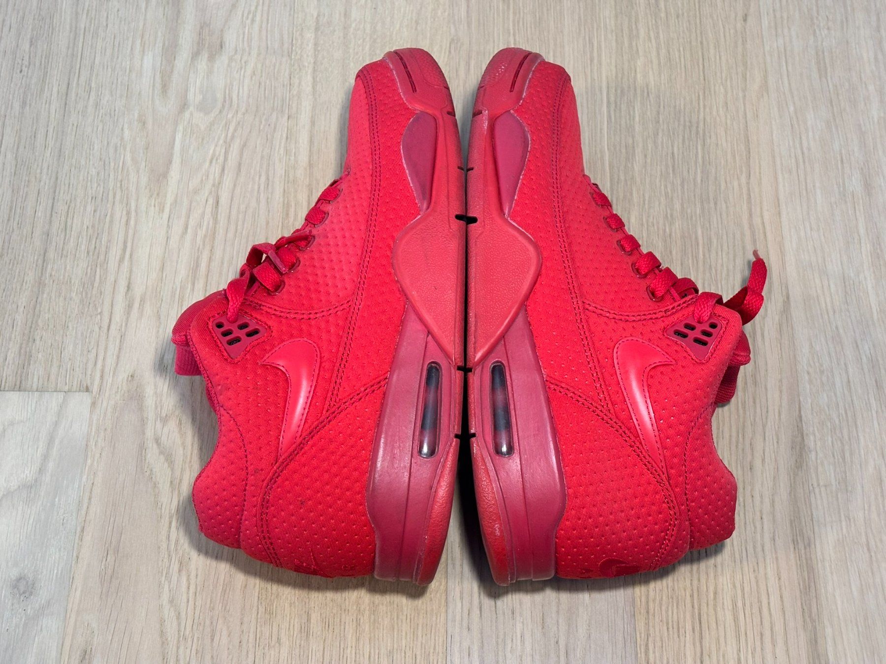 Nike Scarpe da uomo: Nike Flight Squad All Red – Grösse 40.5 – Usato da Wetzikon ZH venduto da Samborghini 2