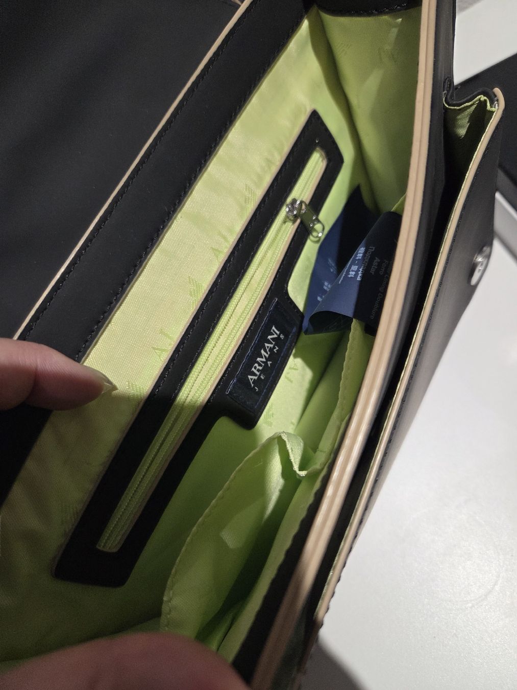 Armani Sacs femmes: Armani Jeans – D'occasion à Naters par sil_cfh5 1