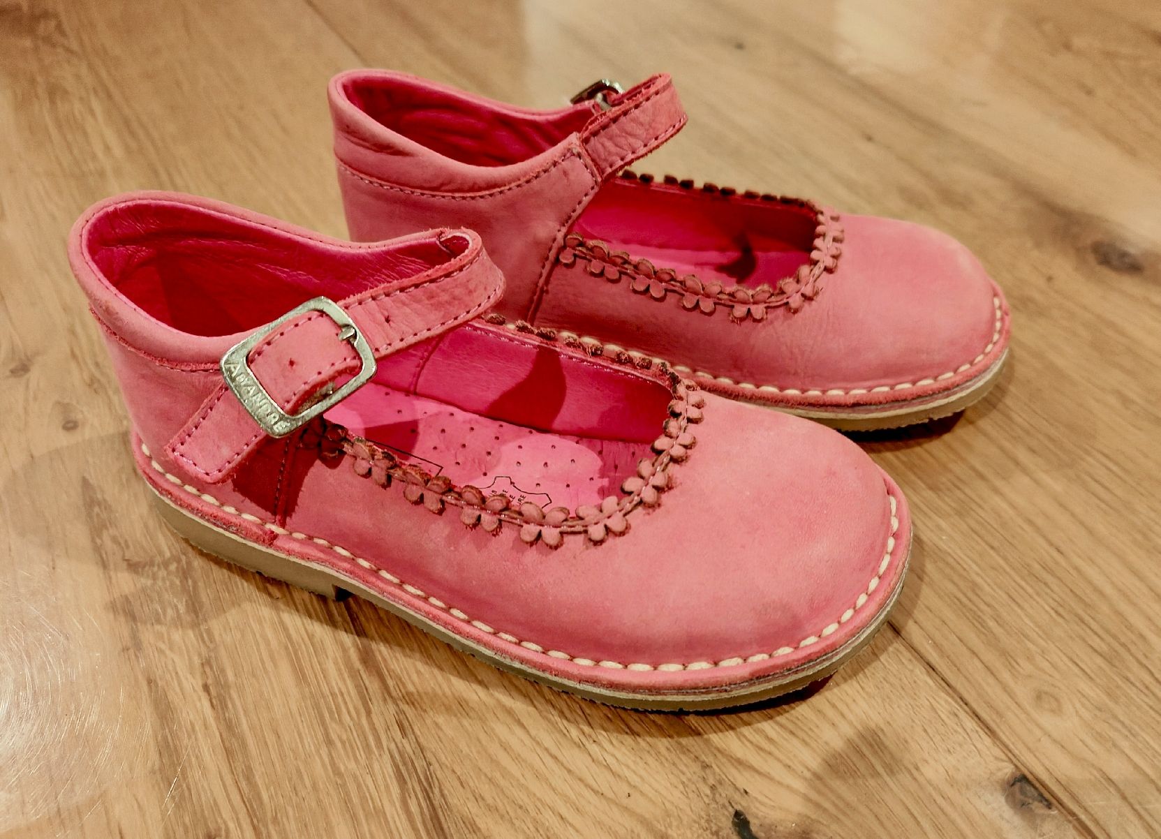 Scarpe per ragazze: Chaussures Babies fille ANDRÉ - pointure 27 – Usato da Bulle venduto da lim_kb2l