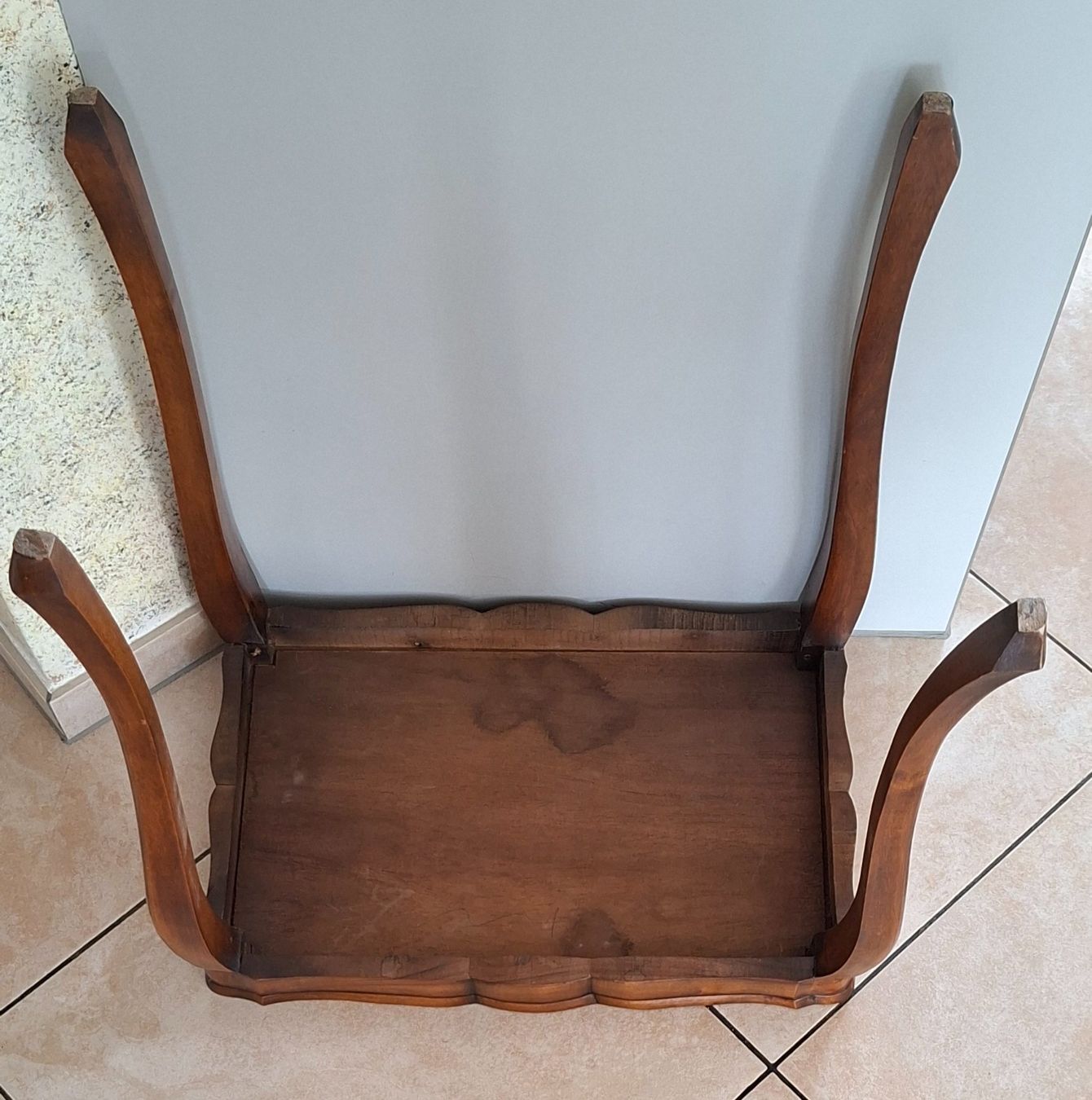Tische: Antiker Beistelltisch oder Konsole im Louis-XV-Stil – Gebraucht aus Opfikon von Diversamente 7
