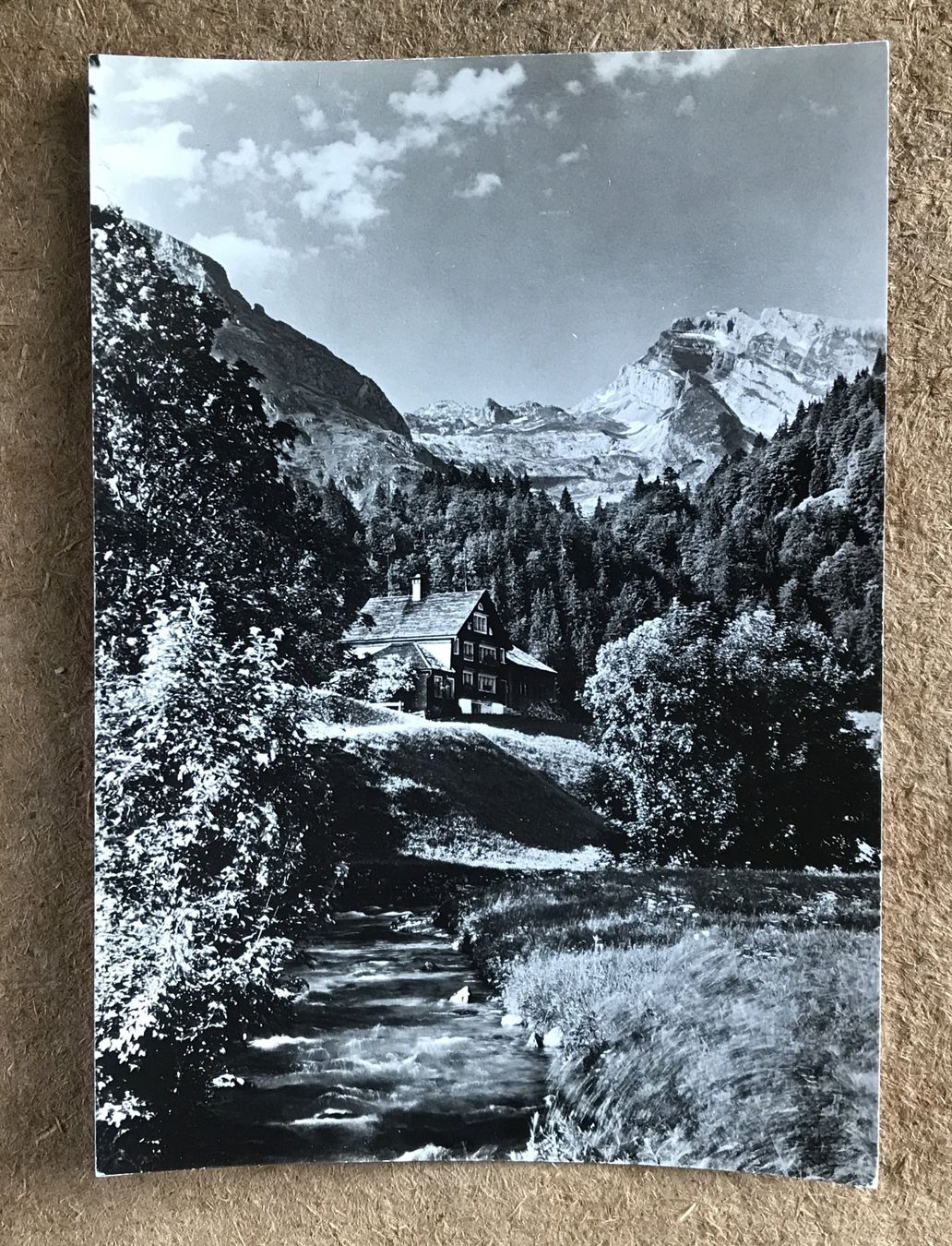 Cartoline postali: ANSICHTSKARTE KÜHBODEN SÄNTISTHUR UND SÄNTIS – Usato da Ostermundigen venduto da wini63