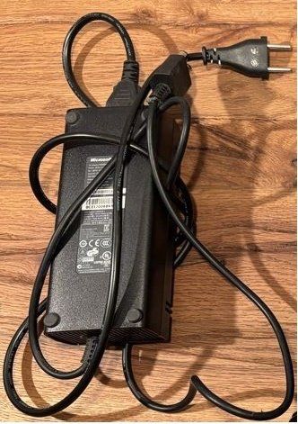 Microsoft Adapter & Kabel: ORGINALE NEZTEIL Xbox 360 SLIM – Gebraucht aus Nidau von EXP40