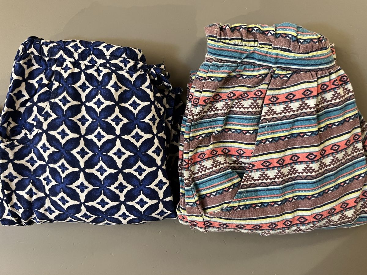 Jumpsuits: Kleiderpaket 3 Overall Jumpsuit Mädchen 116 – Gebraucht aus Eglisau von yd55 1