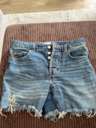Jeans-Shorts Damen Grösse 38 blau neuer Zustand