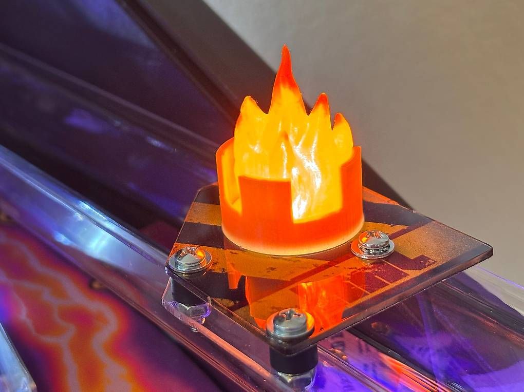 Stern Pinball Flipper: Mod Flipper Stern D&D Flame Torch Flasher Cover – Nuovo e nell'imballaggio originale da Montreux venduto da Space_koaster 2
