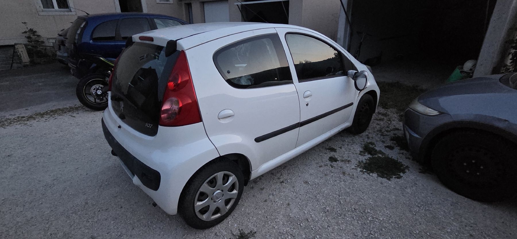 Peugeot Automobili: Peugeot 107 – Usato da Cortébert venduto da lap_52rx 4