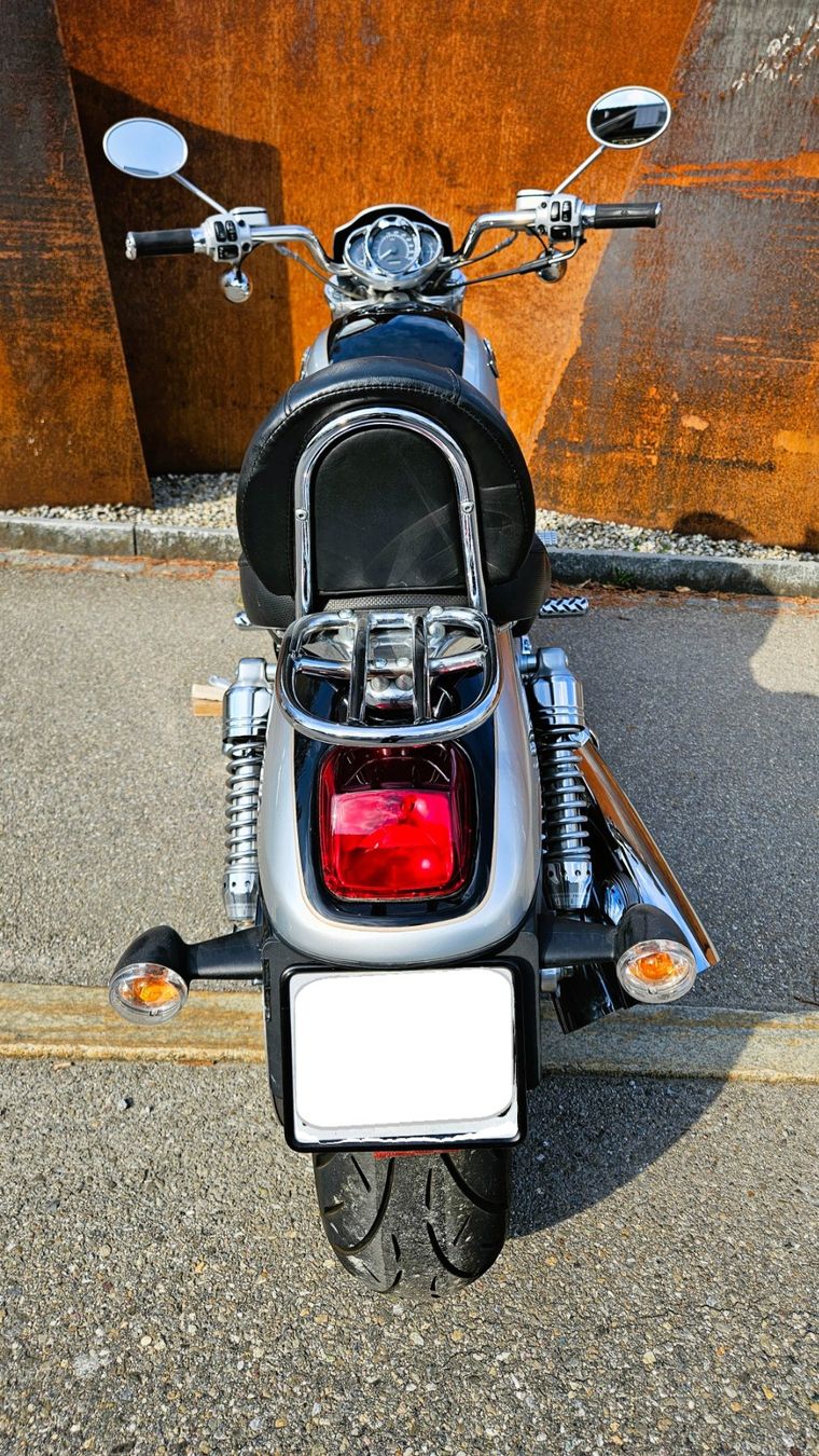 Harley-Davidson Chopper: Harley Davidson V-Rod Power Bike, Top Zustand – Gebraucht aus Dürnten von Quercus32 4