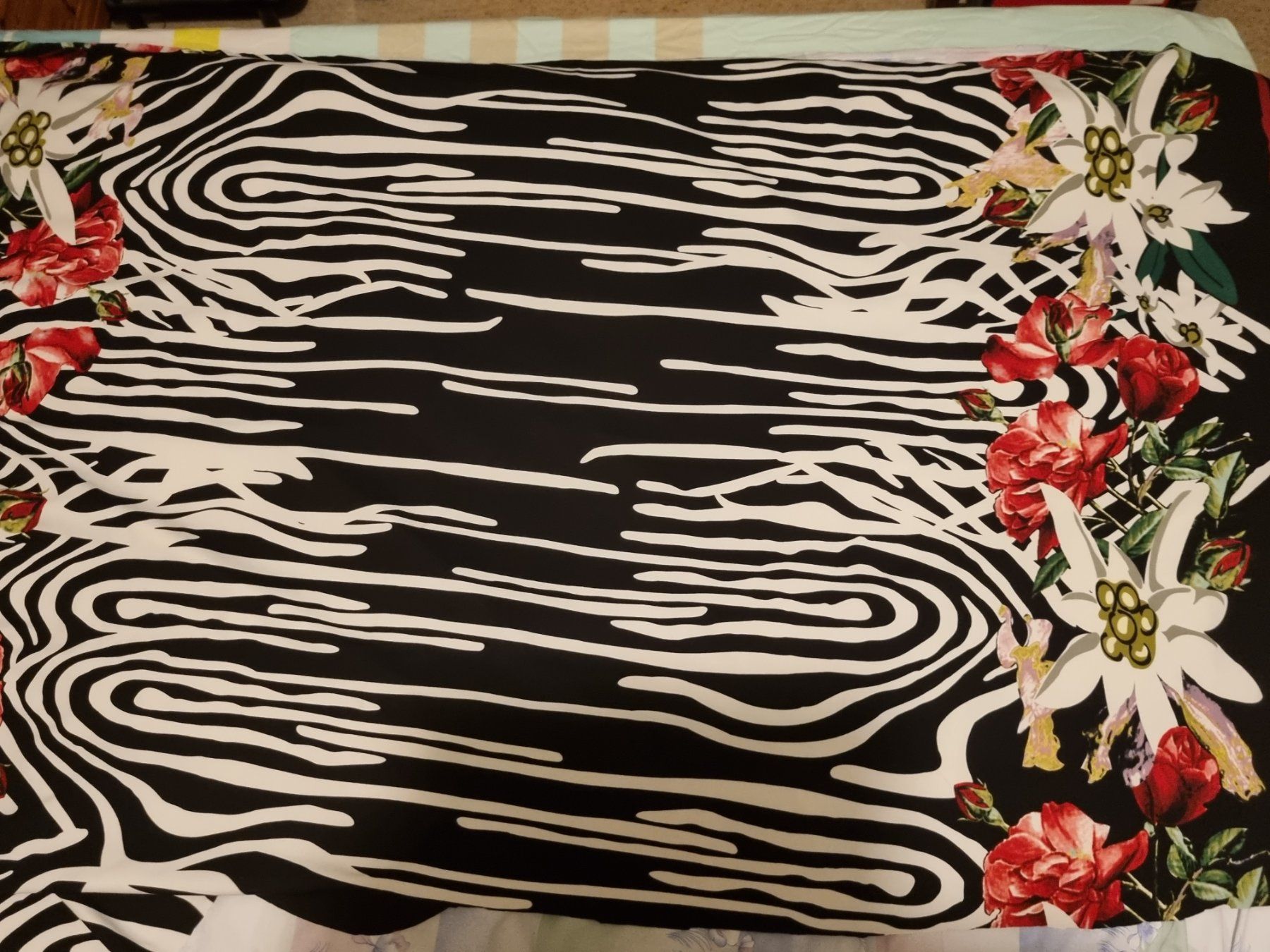 Tessuti: Stoff Viscose- Polyester 150 x 84 cm – Nuovo e nell'imballaggio originale da geroldswil venduto da Gumball1 3