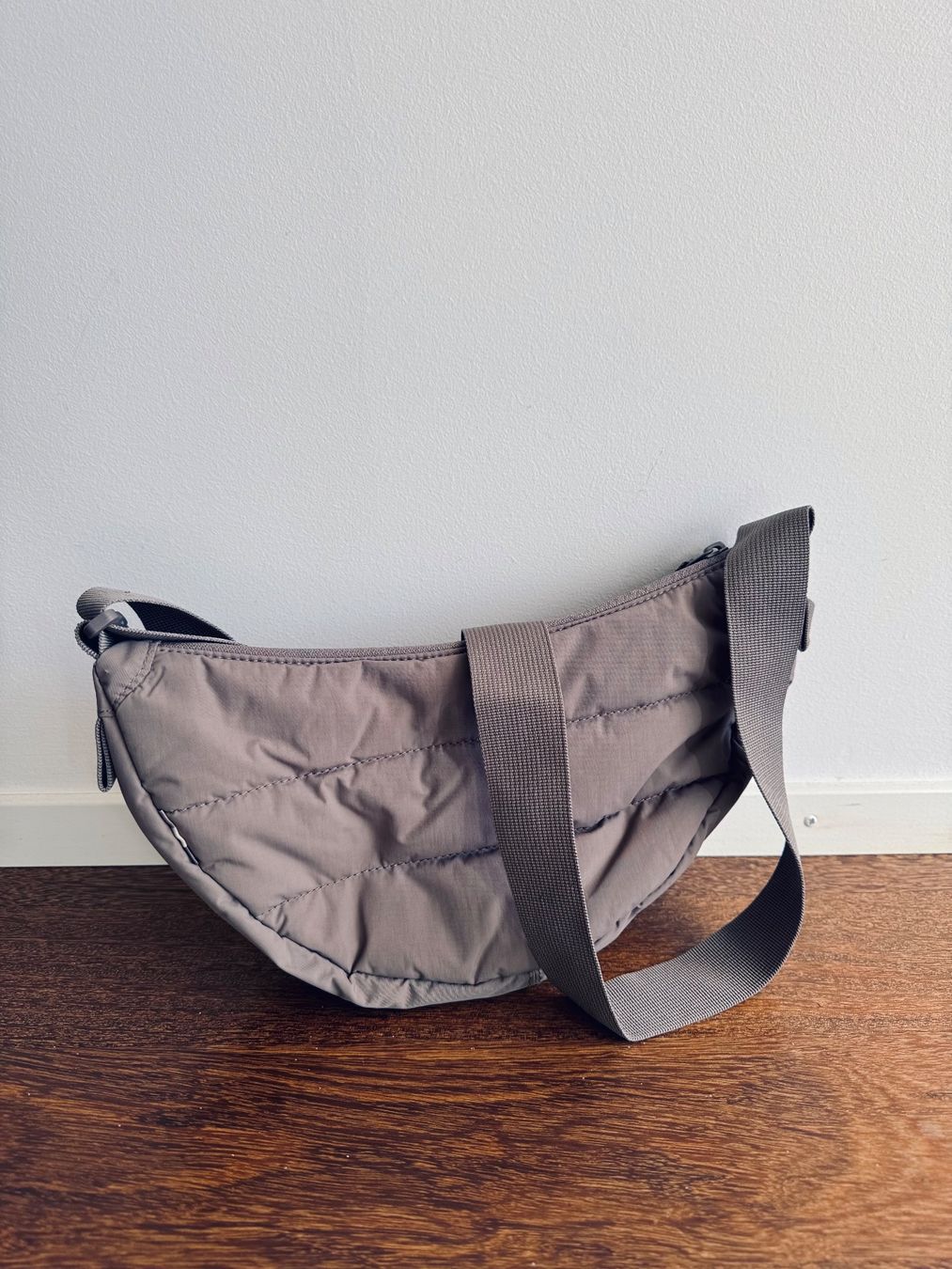 Borse: GOT BAG Puffer Moon Bag Oyster – Nuovo (secondo la descrizione) da Ennetbaden venduto da DanielCPH 1