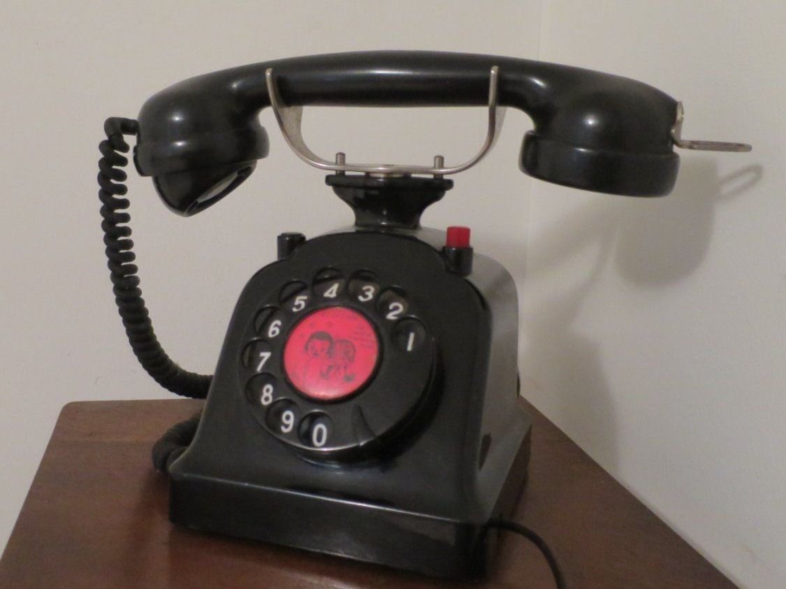 Telefoni: original Telefon von 1938 – Usato da Zürich venduto da 1.Simon
