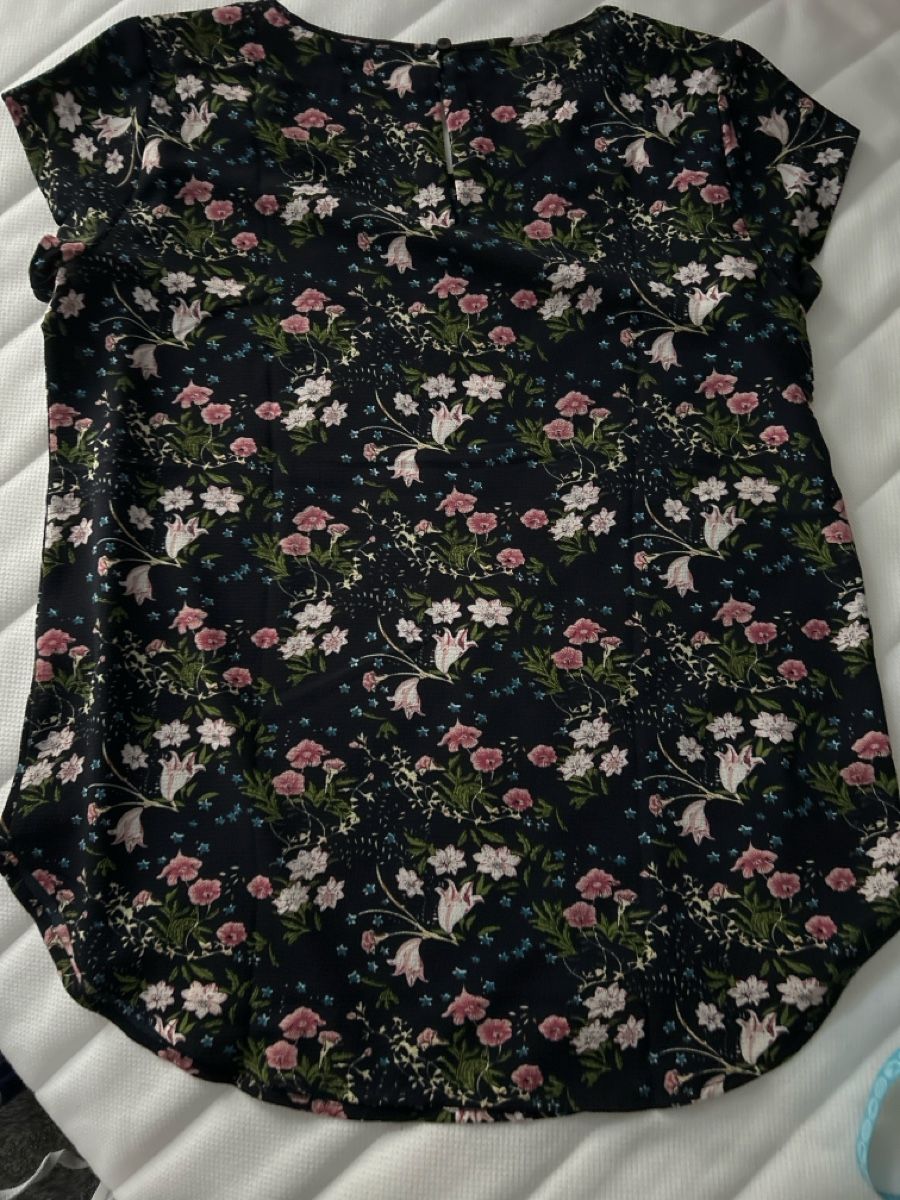 Only Camicette: Bluse von Only, Grösse 38, blau mit Blumen – Nuovo (secondo la descrizione) da Erlinsbach SO venduto da hallon480 1