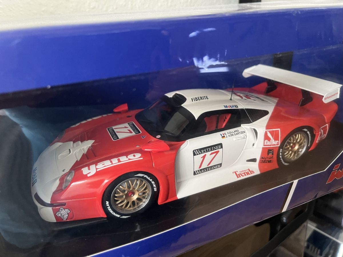 Porsche Modellini d'auto: Porsche 911 GT1.  1:18 – Nuovo e nell'imballaggio originale da Rümlang venduto da Papamoll4