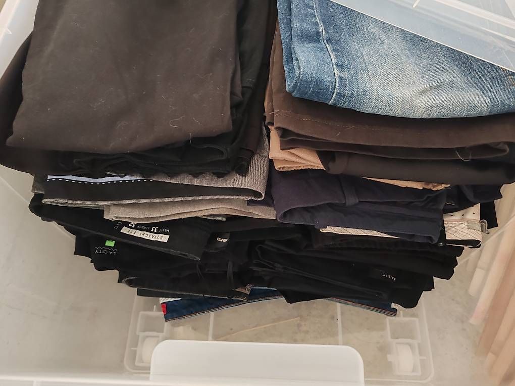 Pantaloni: Diverse Hosen – Usato da Dübendorf venduto da lyd_7gxl