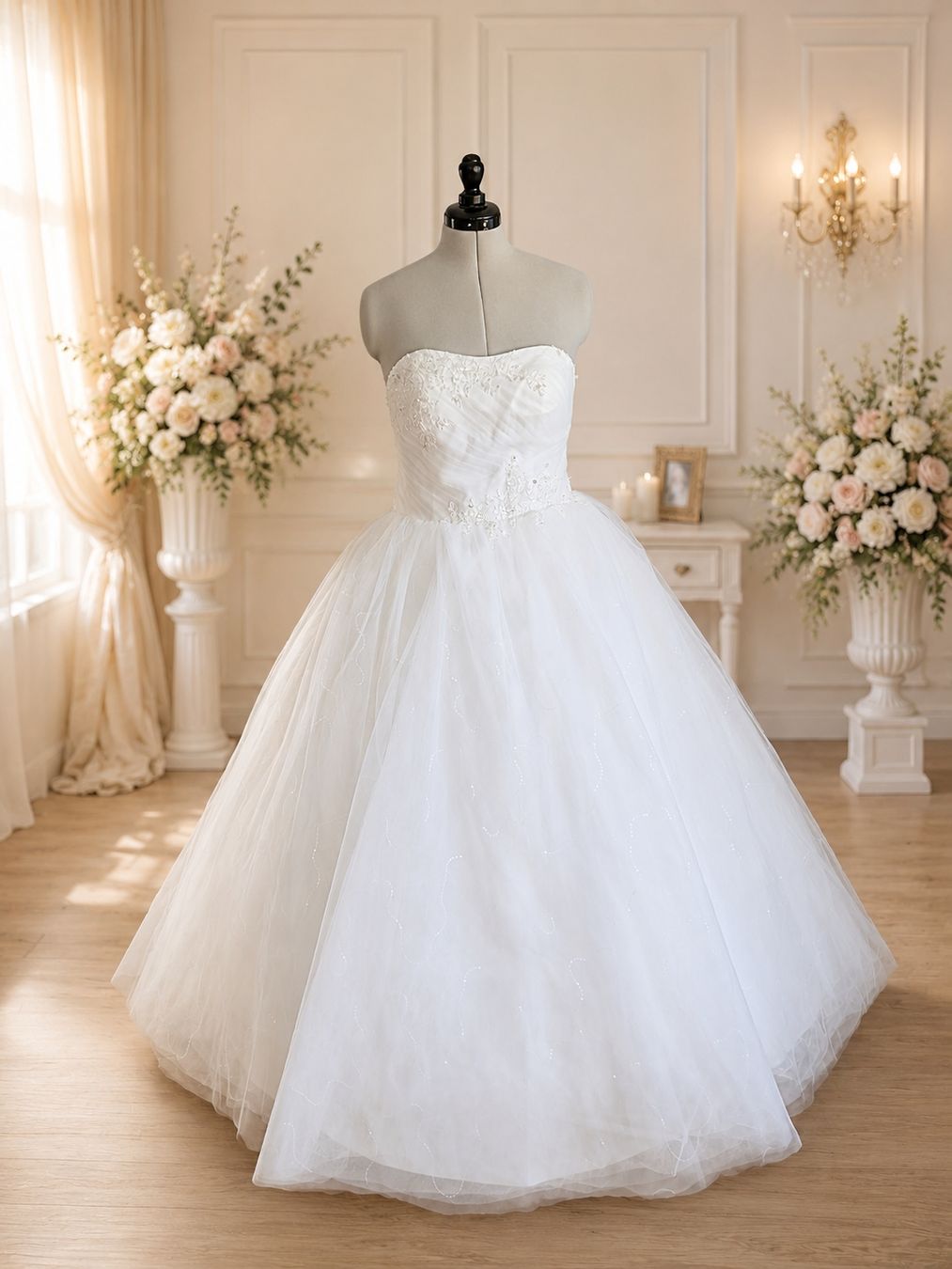 Vestiti: Wunderschönes Brautkleit Prinzessin – Nuovo e nell'imballaggio originale da Uetendorf venduto da JR-Fantasyhouse