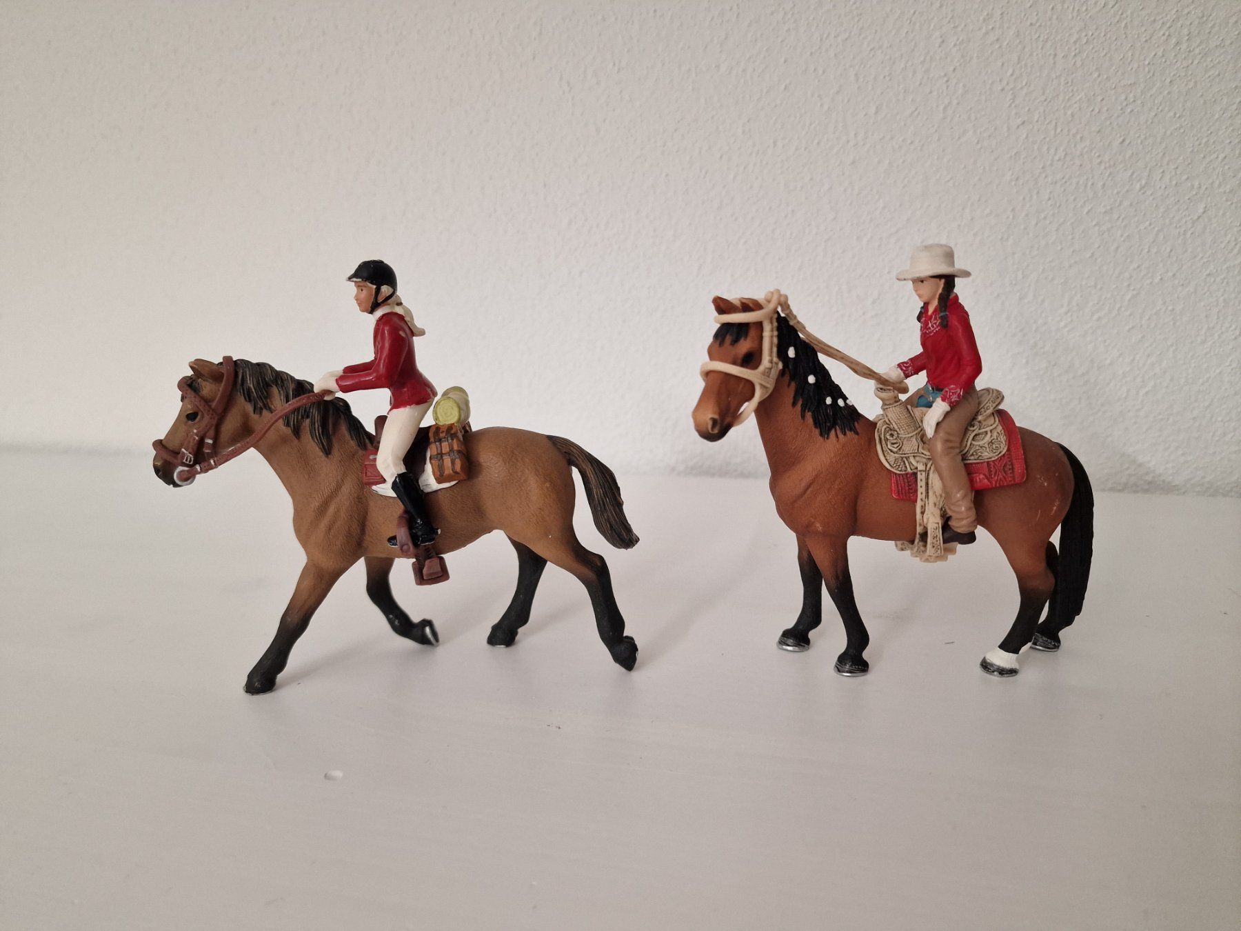 Schleich Statuette: Schleich Westernreiterinnen – Usato da Root venduto da Tanja.st