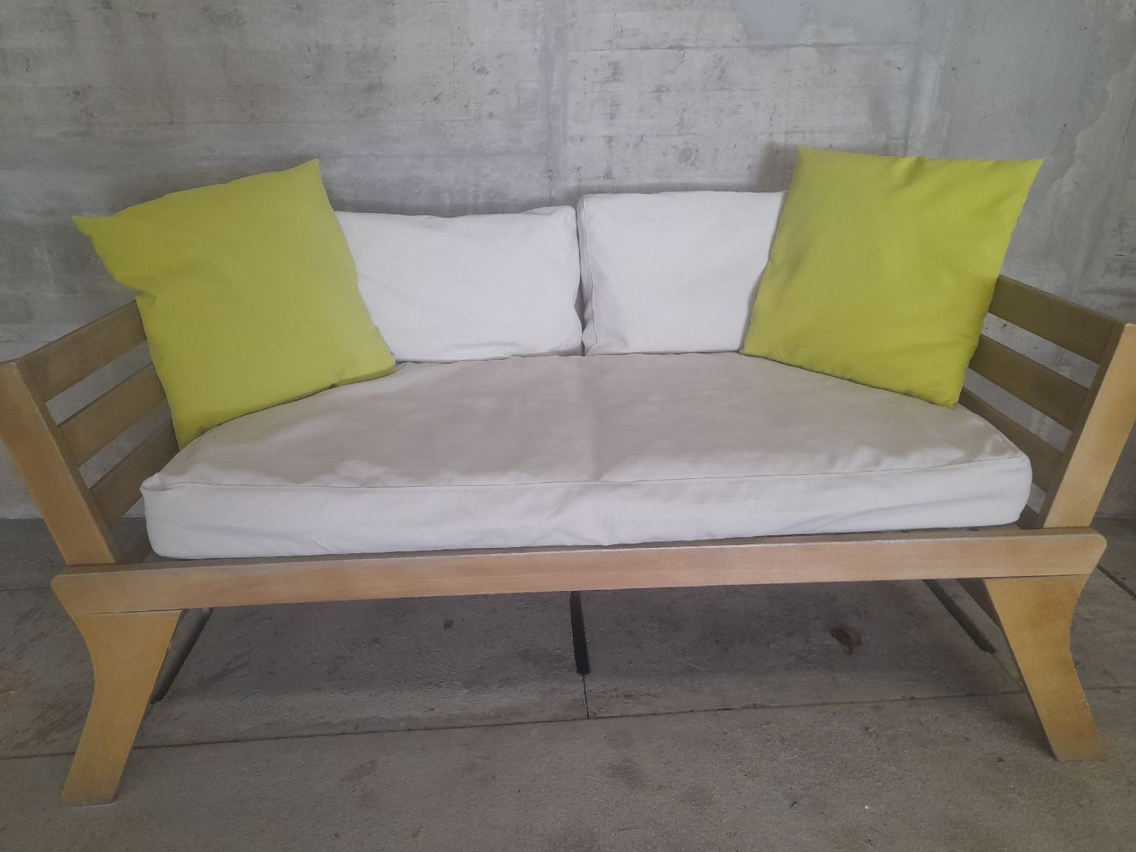 Pfister Sofas: Möbel Pfister Bintan Gartensofa – D'occasion à Glattbrugg par B_B