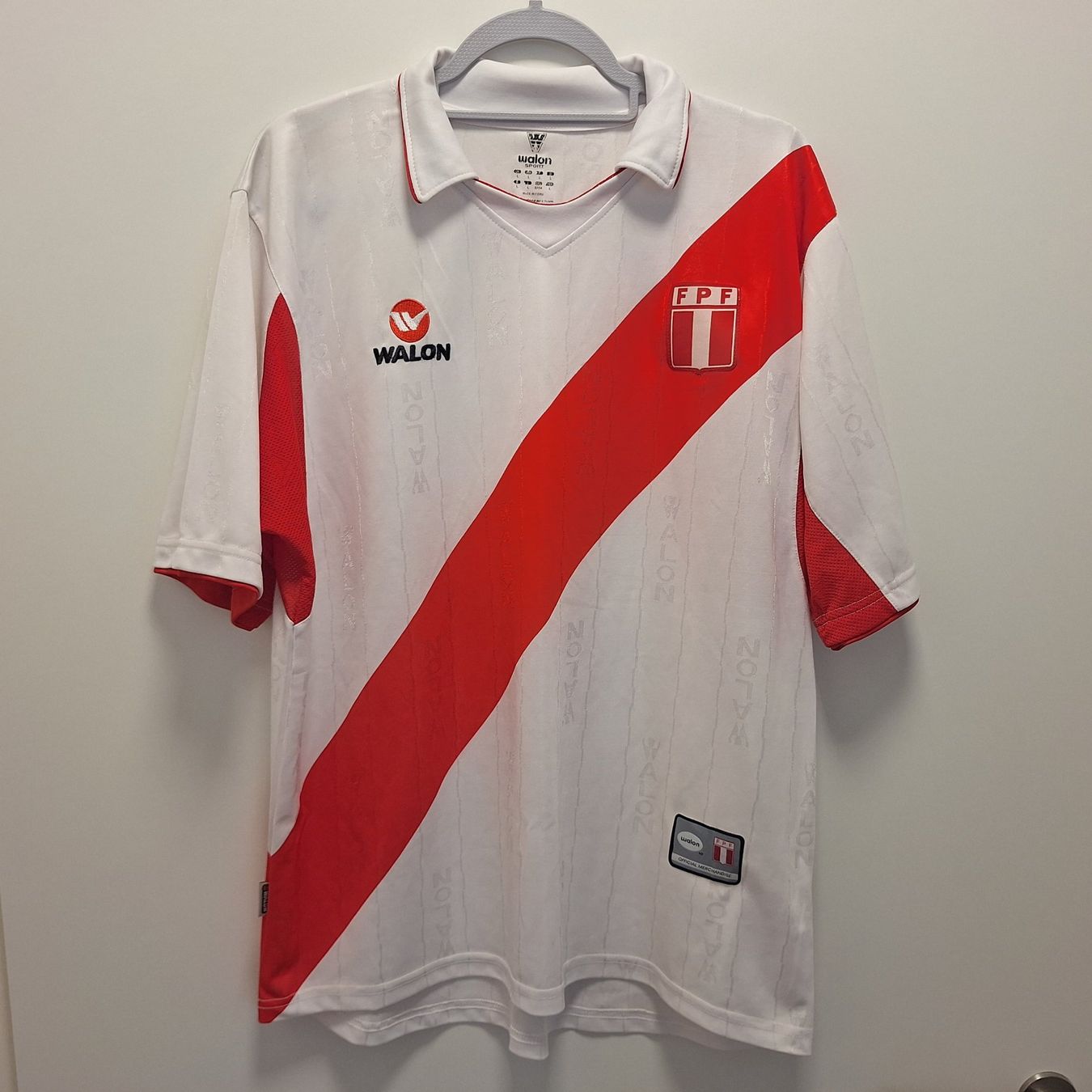 Canottiere & Pantaloni: Walon Peru Seleccion Home Vintage L – Usato da Bellinzona venduto da LA-ropa-de-Juan