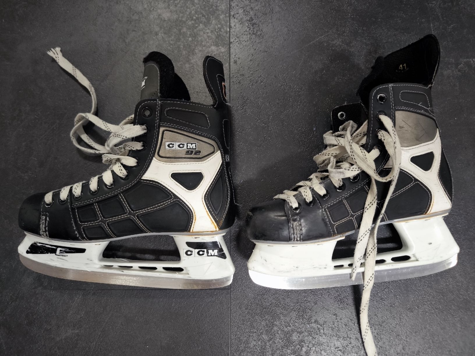 Ccm Pattini da ghiaccio: Schlittschuhe CCM 92 Grösse 41 – Usato da Othmarsingen venduto da Othm13 3