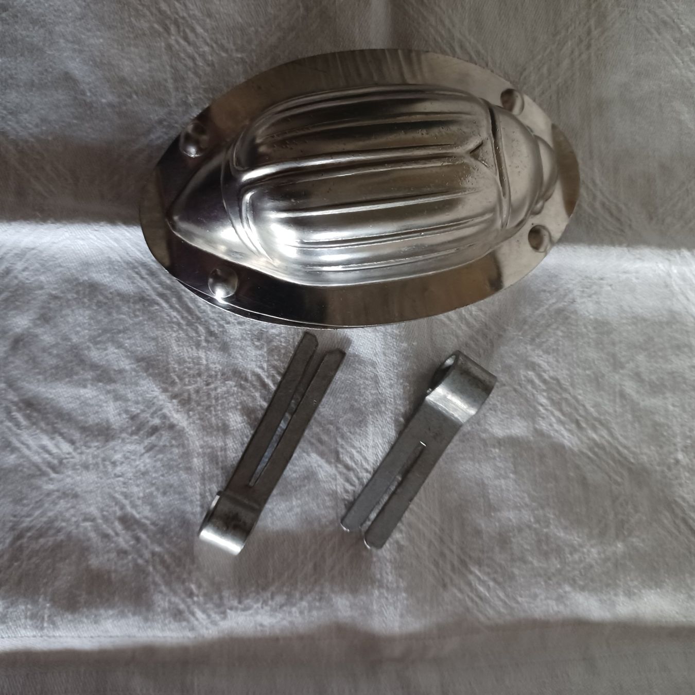 Backformen: Schoggiform Maikäfer13 cm breit – Gebraucht aus Abtwil SG von luupsy