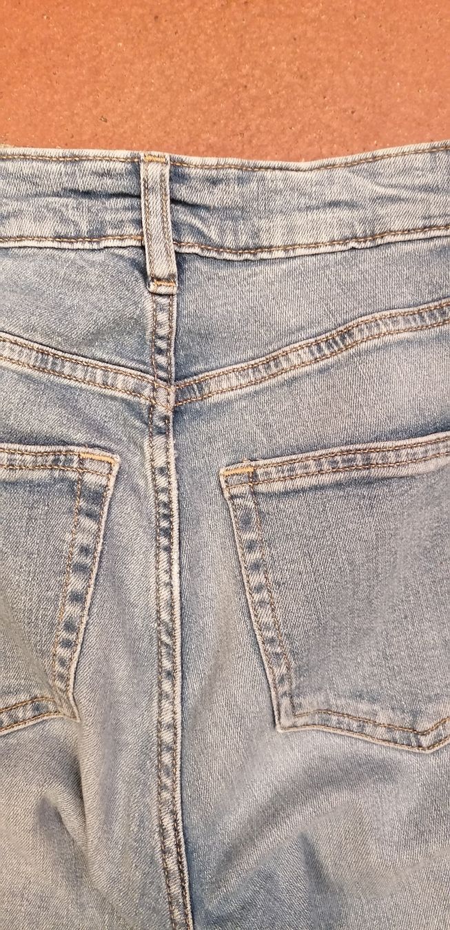 Pantaloni: Jeans 34/36/ 158 – Usato da Solothurn venduto da Shanty.20 2