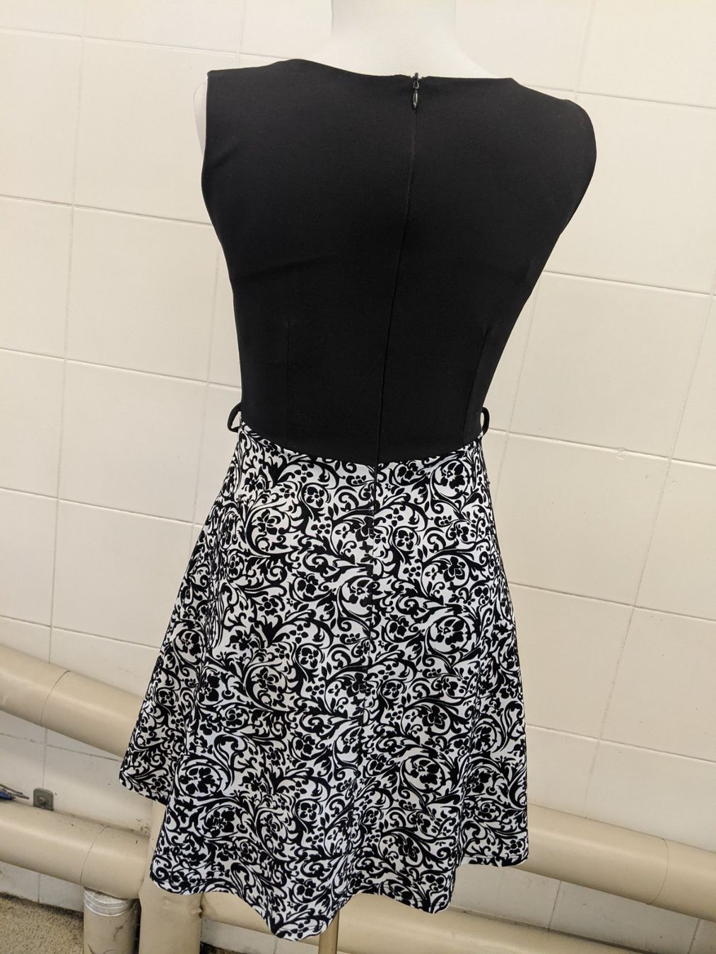 Vestiti: Damen Kleid GR S – Usato da Langnau am Albis venduto da Judithsebi 3