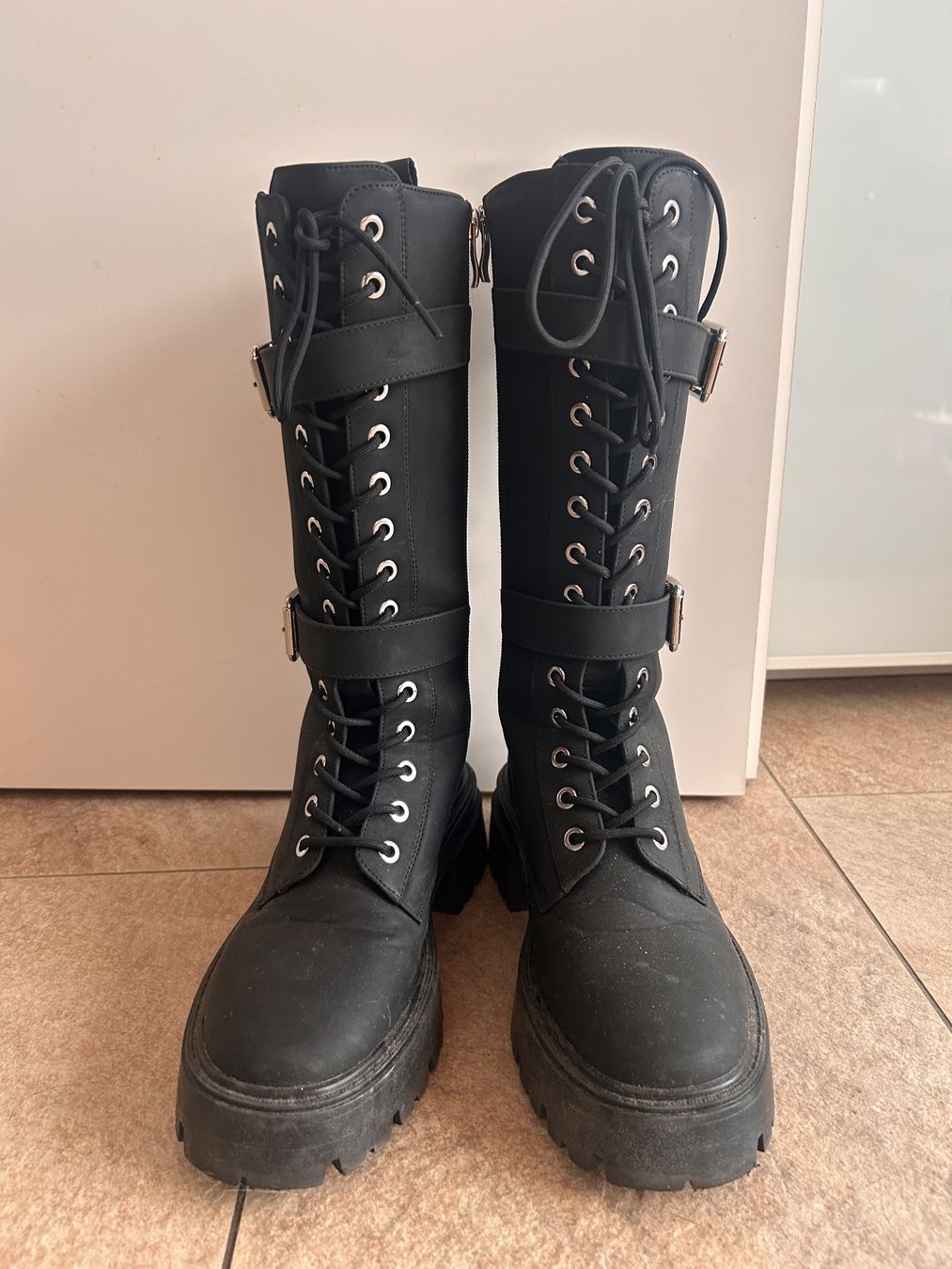 Damenschuhe: Schwarze Boots – Gebraucht aus Bönigen von zis_bnd7 2