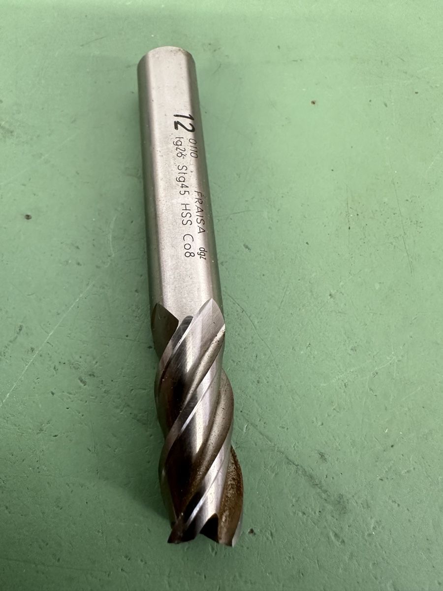 Tutti gli attrezzi: HSS Schaftfräser, End Mill, 12mm. – Usato da Aarberg venduto da SNMachines 1