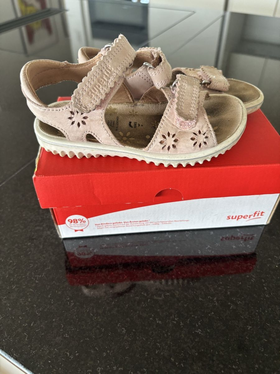 Scarpe per ragazzi: Sandalen Superfit 25 – Usato da Uitikon Waldegg venduto da cla_y6rh
