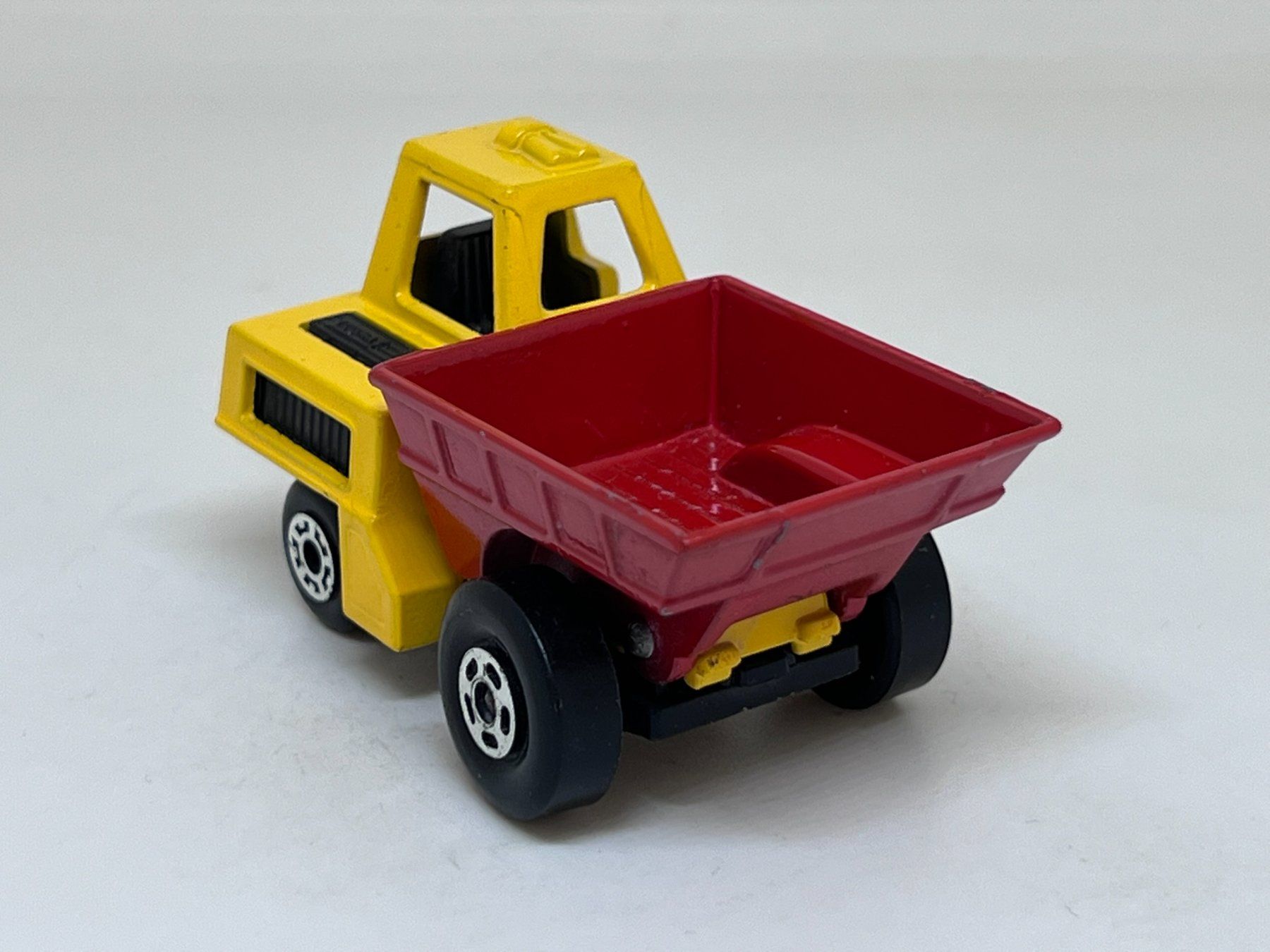 Matchbox Modellini d'auto: Matchbox Site Dumper #267 – Usato da Wildegg venduto da LaaBoutique 2