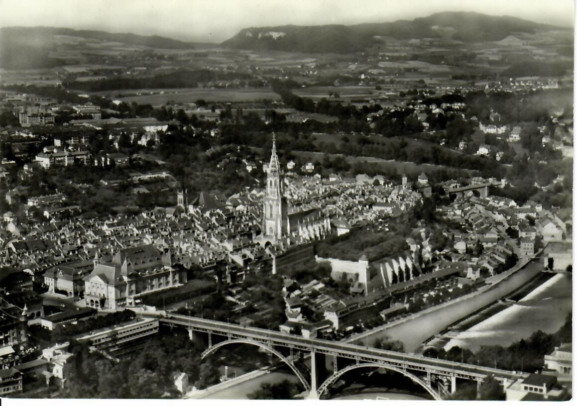 Cartoline postali: Fliegeraufnahme Bern – Usato da Hochdorf venduto da Ziegel-16