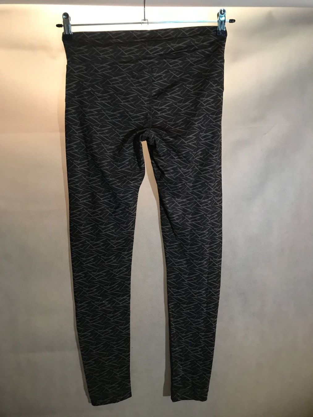 Leggings: Sportleggings Grösse 36/38. – Gebraucht aus Wagenhausen von vintagesecondhand 1