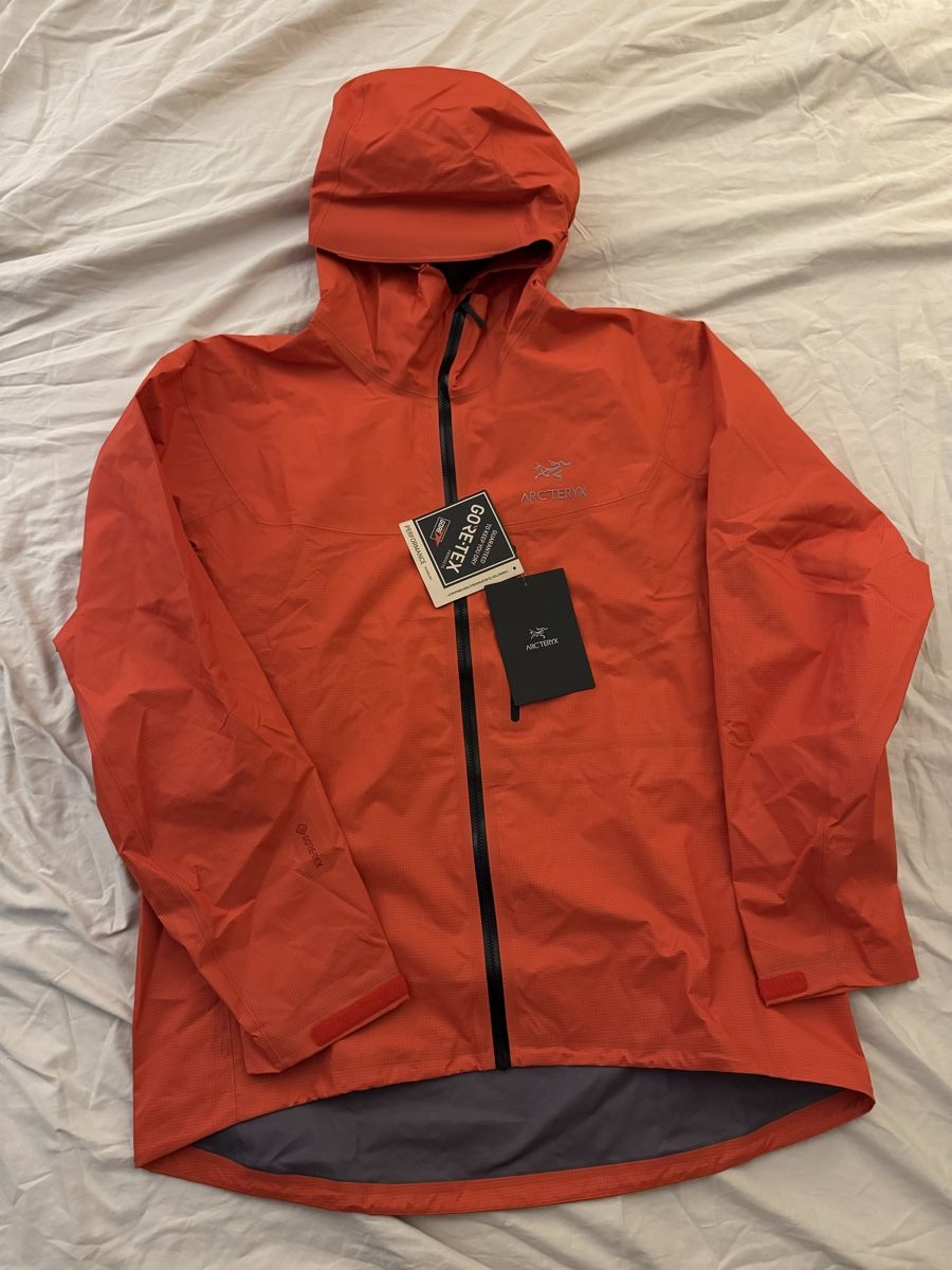 Arcteryx Jacken: Arc’teryx Alpha lightweight jacket XL – Neu und originalverpackt aus Rapperswil SG von pli_fz9r