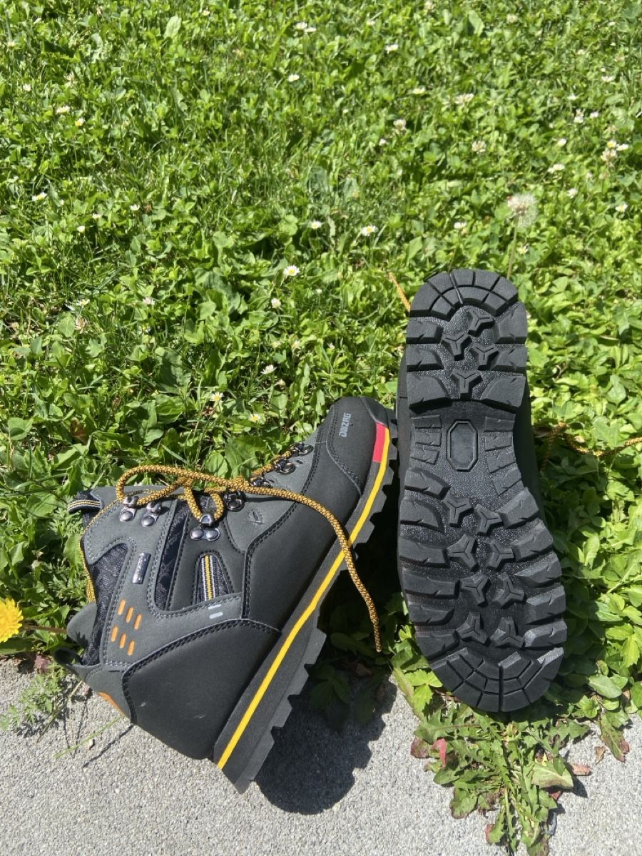 Scarpe per ragazzi: Wanderstiefel Kinder Schwarz 39-40 – Nuovo (secondo la descrizione) da Wetzikon ZH venduto da MaxundMoritz12 1