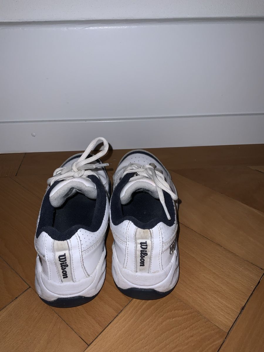Wilson Scarpe per ragazzi: Wilson Tennisschuhe Gr. 34 2/3 – Usato da Evilard venduto da mcrider 2