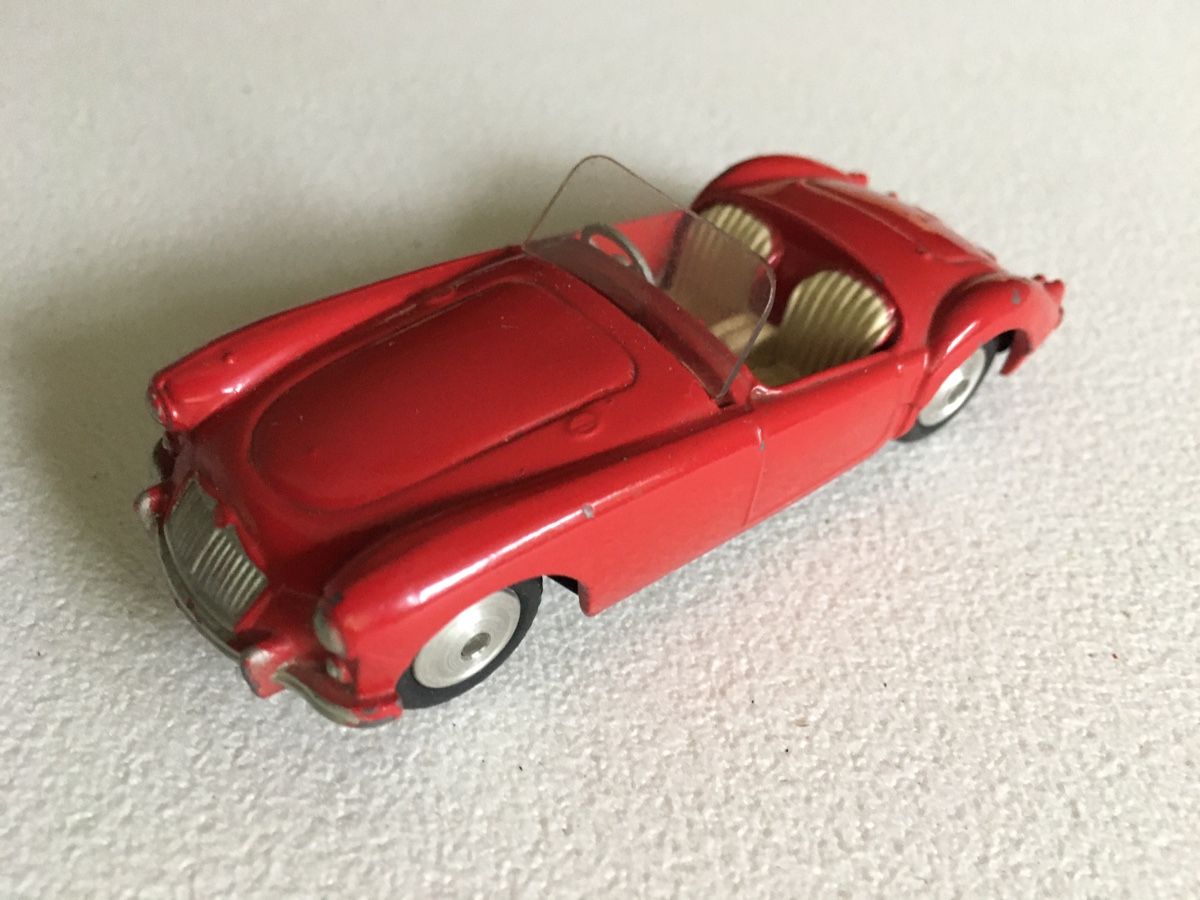 Corgi Toys Modellautos: Corgi MGA – Gebraucht aus Grellingen von Toyhamster