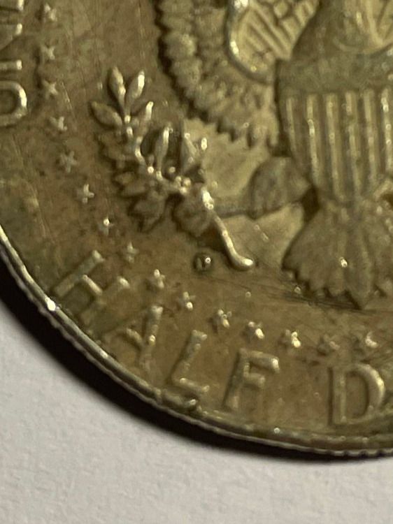 Tutti le monete: (31) Kennedy Half Dollar 1964-D – Usato da Aesch BL venduto da masmusgo 2