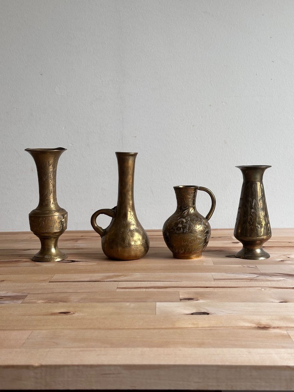 Vasi & Recipienti: 4 Vintage Vasen aus Indien | Messing – Usato da Zürich venduto da Mr.T23