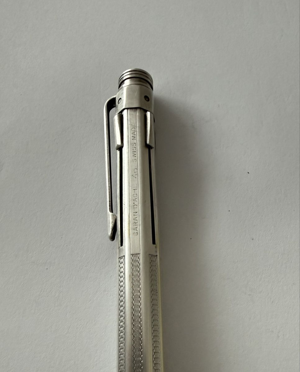 Caran D'Ache Stylos & Marker: Kugelschreiber Caran d'Ache GF silberfarben gebraucht – D'occasion à Oetwil an der Limmat par TOP15 3