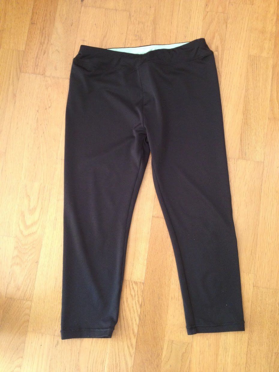 Strümpfe & Strumpfhosen: Kurze Sport Leggins – Gebraucht aus Dübendorf von Fip05