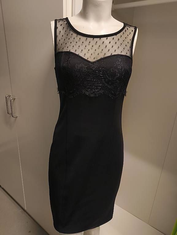Kleider: 5x schwarze Cocktailkleider Gr. S/M – Gebraucht aus Nänikon von Manta87 1