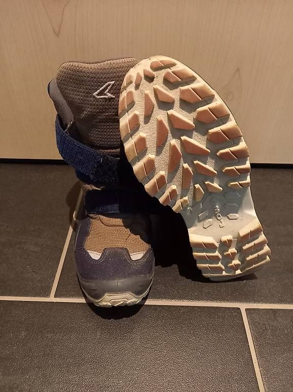 Chaussures garçon: Lowa Winterschuh gr 34 – D'occasion à Gontenschwil par Schrauber3 2