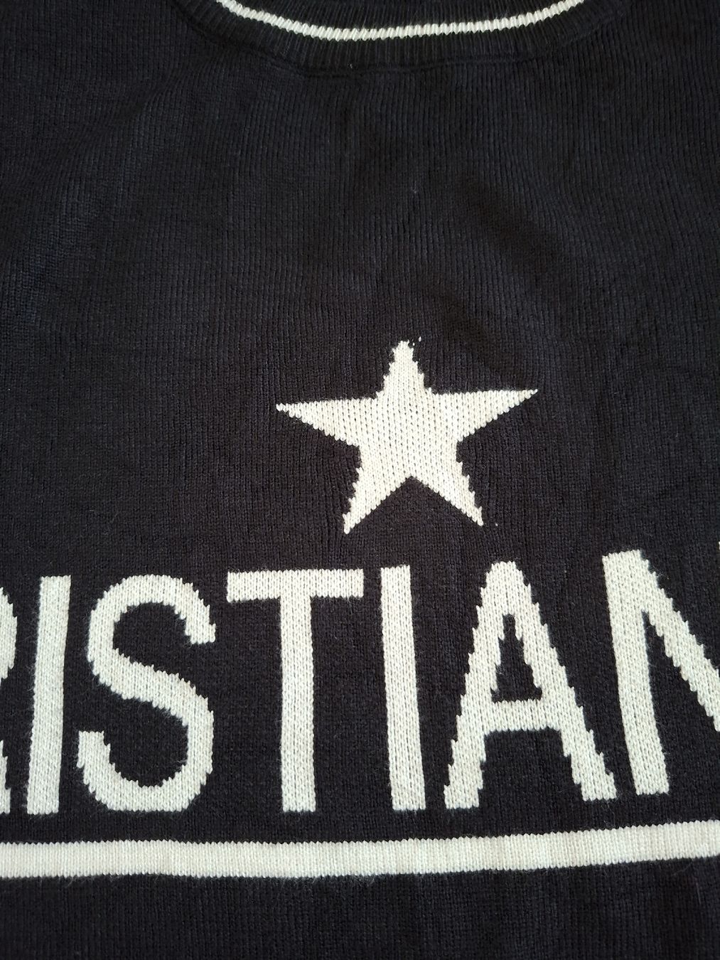 Dior Maglioni & Felpe: Pull Christian Dior noir avec étoile et logo  – Usato da Renens VD venduto da ser_j2fn 1