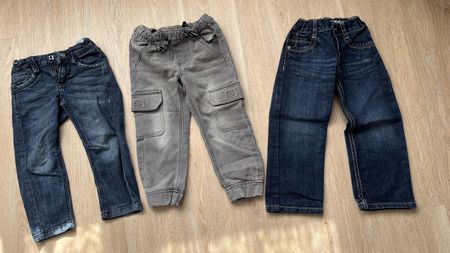 3 Jeanshosen Gr. 98