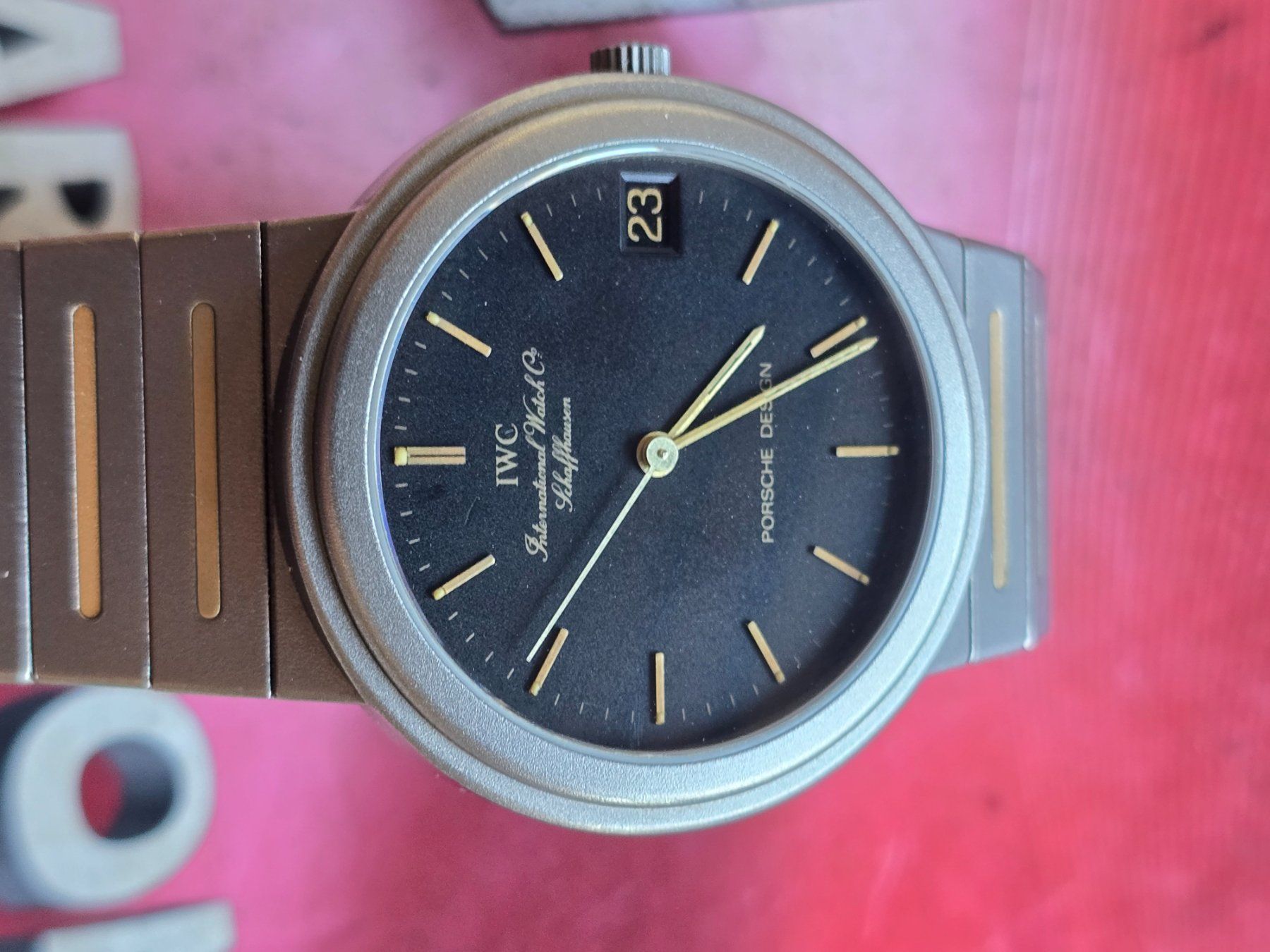 IWC Orologi: 471 IWC Porsche Design Titanium / Gold Date Top – Usato da Muri AG venduto da Corredor 3